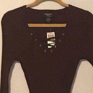 Lace up maroon light knit sweater